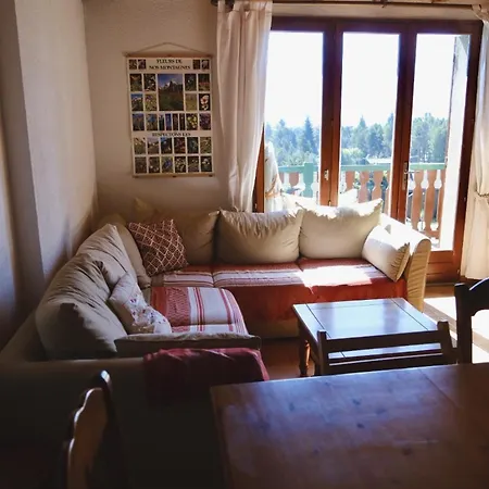 アパート T3 Avec Balcon A Cote Des Sentiers Et Pistes