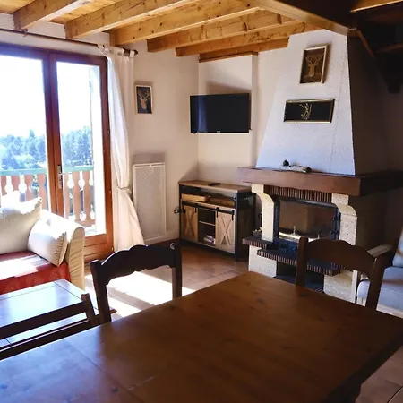アパート T3 Avec Balcon A Cote Des Sentiers Et Pistes *