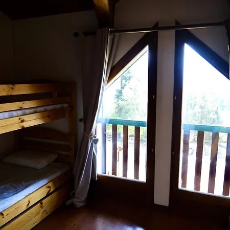 T3 Avec Balcon A Cote Des Sentiers Et Pistes شقة *